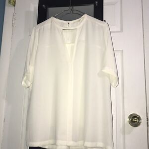 𝅺olivaceous ivory top size large